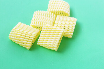 Yellow fruit protective foam net