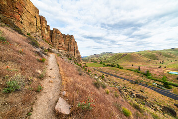 Beautiful Trail At Cliff Bottoms