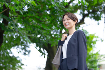 ビジネス　女性