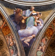 Fototapete PIACENZA, ITALY - MAY 19, 2025: The fresco of St. Luke the Evangelist in cupola of the church Basilica di Santa Maria di Campagna by Bernardino Gatti from year 1543  © Renáta Sedmáková
