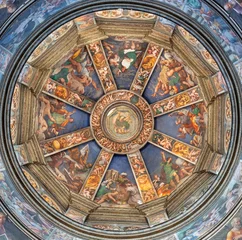Fototapete PIACENZA, ITALY - MAY 19, 2025: The cupola with the frescoes of prophets and sybilas in the church Basilica di Santa Maria di Campagna by Pordenone (1530 - 1535) © Renáta Sedmáková