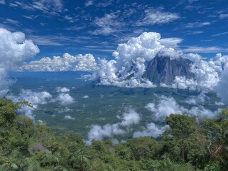 Obraz premium The mountain in Si Nan National Park, Nan, Thailand, boasts a stunning green landscape view