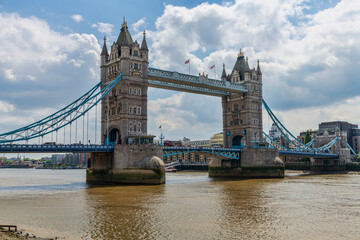 London's Iconic Tower Bridge with the River Thames Flowing Below