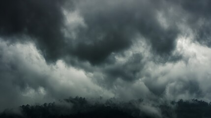 Obraz premium Ominous clouds above a shrouded landscape