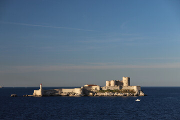 arrivée à Marseille en Ferry