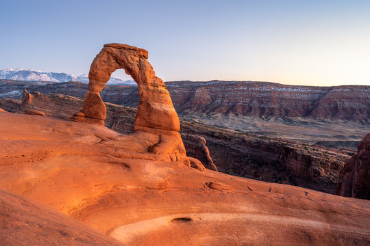 Delicate Arch at sunset, Arches National Park, Utah, USA