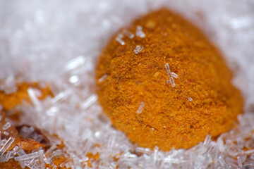 Mixture of turmeric and umami food seasoning 