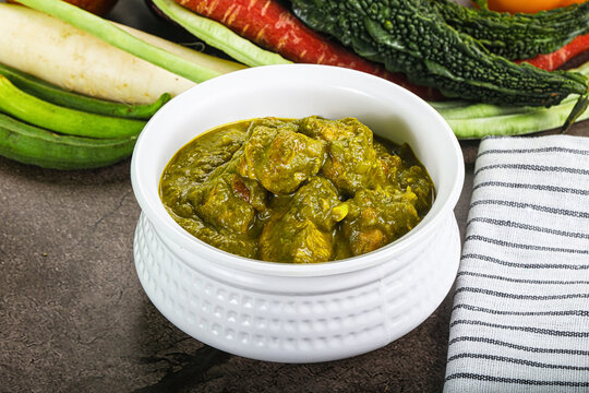 Indian cuisine - Chicken saagwala palak