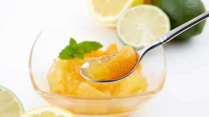おいしそうな柑橘系のゼリー