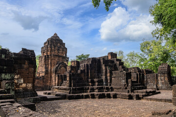 Fototapeta premium Historic ruins of Mueang Sing castle in Kanchanaburi Thailand ancient Khmer architecture
