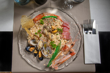 pasta patate tortellini risotto genovese napoletana funghi minestra fagioli pomodori crostacei vongole