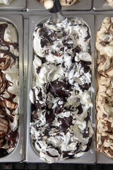 gelato artigianale sfogliatella napoletana gusti. panna cono vaschetta