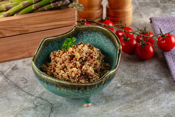 Boiled quinoa cereal in the bowl
