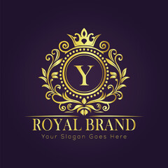Letter luxury gold logo concept
