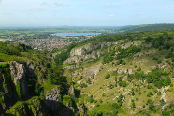 View from Cheddar Gorge towards Cheddar, the  Reservoir, Brent Knoll and the Somerset countryside	

