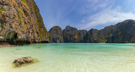 Ko Phi Phi Lee Island - Maya Bay