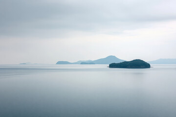 Obraz premium volcanic caldera in japan under overcast sky featuring repeating textures