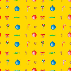 Seamless watercolor pattern. Hand drawn lollipops, Christmas tree decorations, ribbons, fir branches, candies isolated on golden background. Design for wrapping paper.