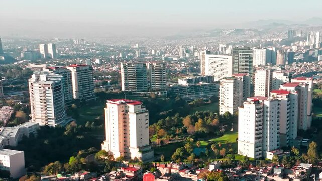 Modern Architecture of Residencial Abedul in Urban Setting
