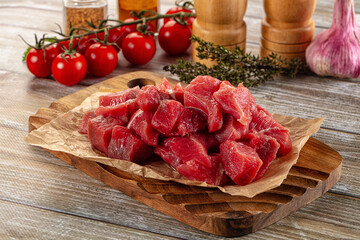 Raw beef cubes for cooking
