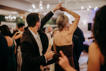 Zabawa, na imprezie tanecznej © rozentuzjazmowany