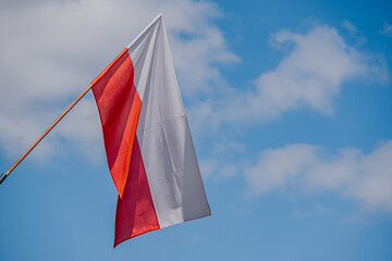 Powiewająca flaga Polski