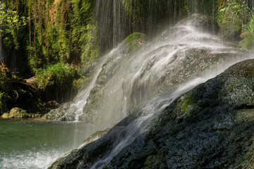 Obraz premium Kursunlu Waterfall in Kursunlu Waterfall National Park in Antalya
