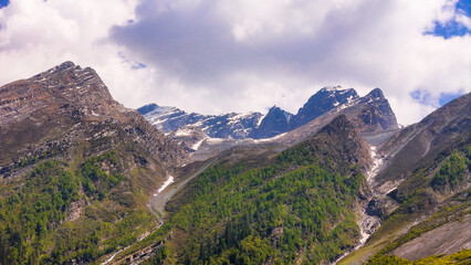 Naklejka premium Drone View of Manimahesh Trekking Route Through the Majestic Himalayas