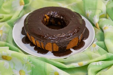 The most traditional and classic carrot cake with chocolate
