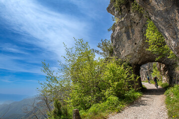 Sentiero strada militare Passo Tremalzo, Passo Nota, lago di Garda, Limone del Garda, Tremosine