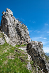 Sentiero verso il Passo Tremalzo da Passo Nota, Lago di Garda