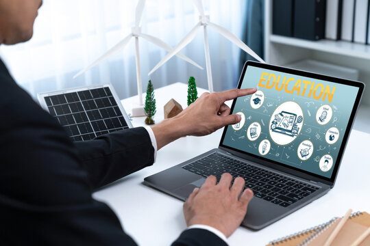 E-learning website with sofware for student to study online on the internet network brisk