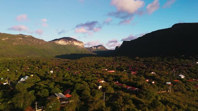 Vista a&eacute;rea do Vale do Cap&atilde;o na Chapada Diamantina, Bahia
