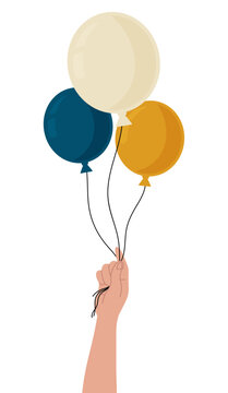 Main qui tient trois ballons attaches par des ficelles