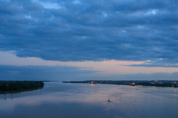 Die Stadt Bordeaux an der Garonne in Frankreich