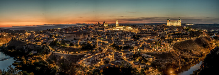 Toledo al atardecer, España