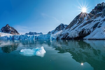 Magdalenefjord, Albert I Land, Spitzbergen, Svalbard – tiefblaues Gletschereis, stille...