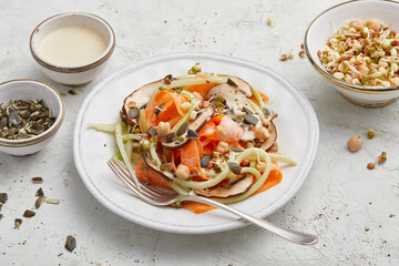 Gemüsespaghetti Zitrone Salbei