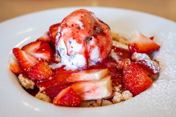 Strawberry Ice Cream Dessert