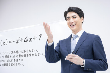 数学の塾の先生のイメージ　頑張れ受験生！目指せ合格