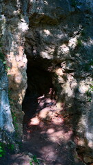 Obraz premium Eingang zur Templerhöhle 