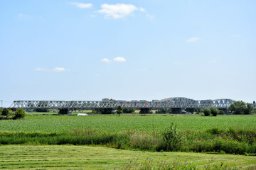 Hedel railway bridge.
Hedel, near Den Bosch, 's-Hertogenbosch, Brabant, Netherlands, Holland, Europe
