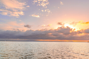 Precioso paseo en barca en la Albufera de Valencia con un increíble rojizo atardecer
