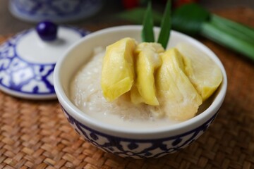 Durian and Sticky Rice in Coconut Milk,Durian and Sweet Sticky Rice in Creamy Coconut Milk