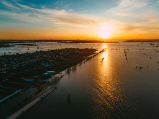 Fototapeta premium sunset over the sea