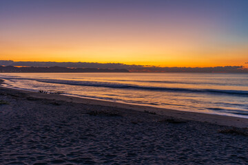 日本の風景・秋　北海道函館市　大森浜の美しい朝焼け