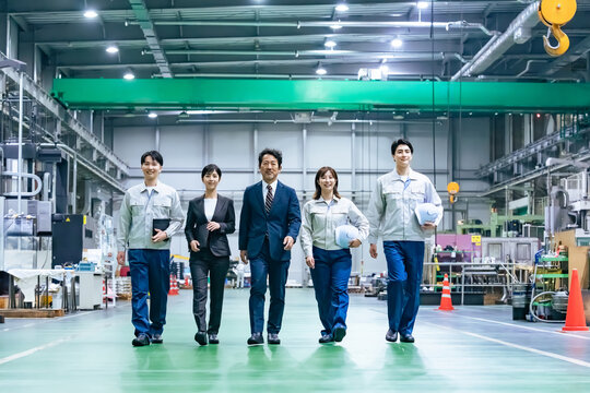 factory, walking, full body, man, business, person, people, teamwork, manufacturing, cooperation, human resources, management, worker, staff, challenge, goal, unity, engineer, advance, progress, evolu