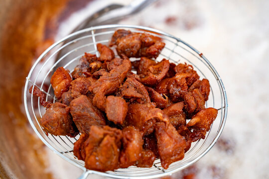 Fritada de cerdo crujiente y sabrosa  