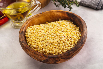 Dry raw wheat pasta - ptitim