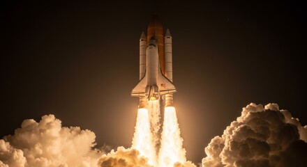 Obraz premium Space shuttle launching into the night sky